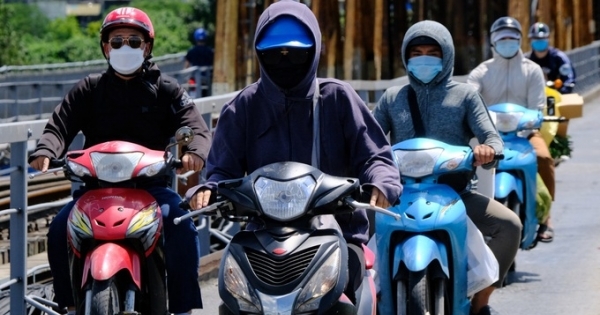 Nắng nóng gay gắt, làm gì để tránh bị sốc nhiệt?