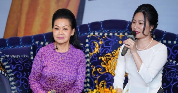 Ca sĩ Khánh Ly: Đừng coi tôi là “tượng đài” của nhạc Trịnh