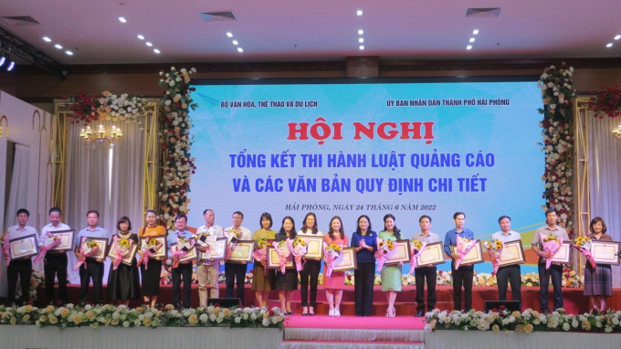 Hải Phòng là một trong số các đơn vị được nhận Bằng khen của Bộ Văn hoá, Thể thao &amp;amp; Du lịch.