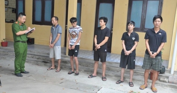 Từ sự việc kẻ ngáo đá cầm dao múa may, triệt phá luôn đường dây ma túy