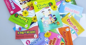 Lo ngại thiếu sách giáo khoa lớp 4,8,11