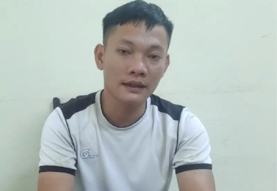 Đối tượng Lê Văn Duẩn tại cơ quan công an. Ảnh: Công an huyện Lang Chánh (Thanh Hoá).