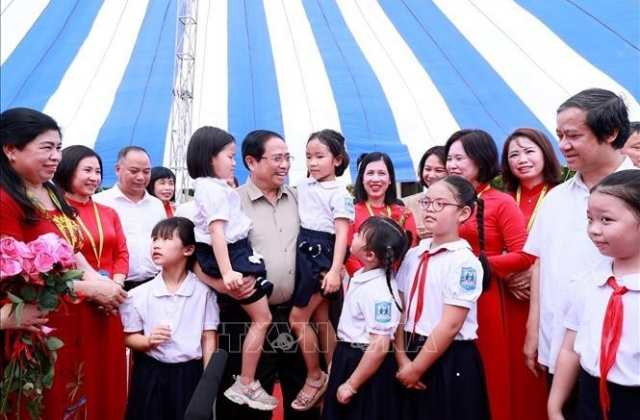 Tạo điều kiện tốt nhất để trẻ em ph&aacute;t triển to&agrave;n diện