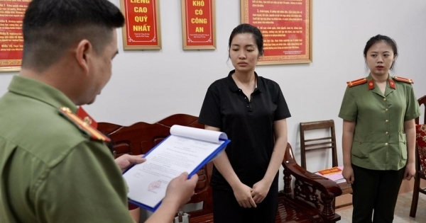 Truyền bá văn hoá phẩm đồi trụy, hotgirl 27 tuổi bị khởi tố