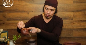 Chậm lại bên ấm trà Việt…