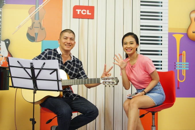 H&agrave; Th&uacute;y Anh&nbsp;h&oacute;a th&acirc;n th&agrave;nh&nbsp;Noo Phước Thịnh&nbsp;với&nbsp;Gạt đi nước mắt.