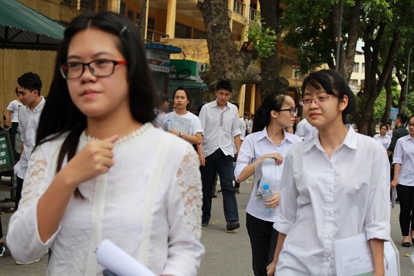 Thi THPT Quốc gia 2016: Th&iacute; sinh chỉ l&agrave;m được 70% b&agrave;i thi m&ocirc;n To&aacute;n