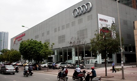 Showroom Audi H&agrave; Nội.
