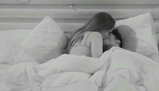 &nbsp;Terry Walsh nhanh ch&oacute;ng tiến tới với Emma-Jane sau khi bạn g&aacute;i rời khỏi khỏi nh&agrave; chung.