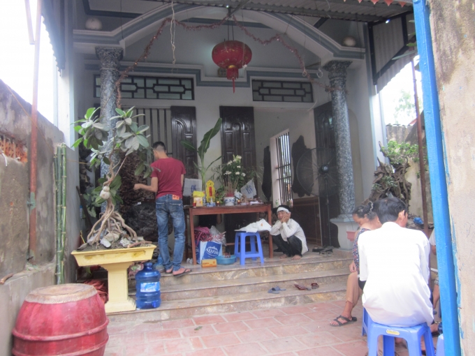 Nạn nh&acirc;n đ&atilde; được đưa về gia đ&igrave;nh mai t&aacute;ng.