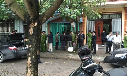 &nbsp;Vụ n&atilde; s&uacute;ng v&agrave;o nh&agrave; Trưởng C&ocirc;ng an TP Phủ L&yacute; đến nay chưa bắt được hung thủ.