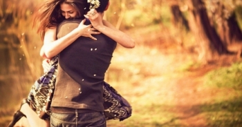 Radio Yêu thương Plus số 2: "Anh, sẽ yêu em mãi chứ?"