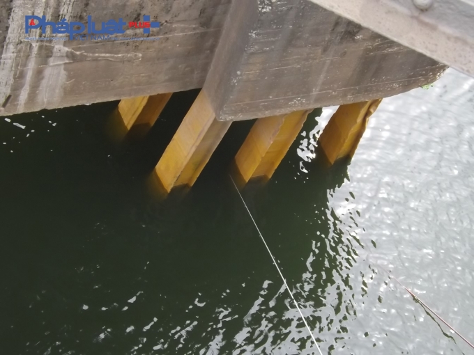 &nbsp;Xi&ecirc;u vẹo ...