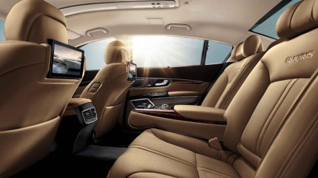 Trường Hải &ldquo;chốt gi&aacute;&rdquo; xe sang Kia Quoris tại Việt Nam