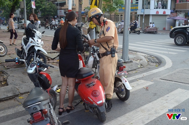 Những xe m&aacute;y điện kh&ocirc;ng c&oacute; giấy ph&eacute;p đăng k&yacute; sẽ bị xử phạt như c&aacute;c loại xe cơ giới kh&aacute;c.