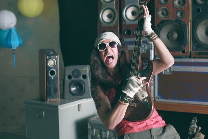 Huy Kh&aacute;nh bầu s&ocirc; ban nhạc rock một thời.