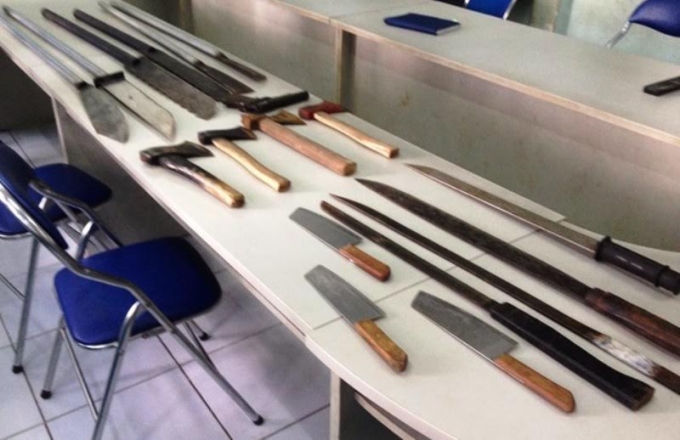 Kho vũ kh&iacute; của nh&oacute;m bảo k&ecirc; bị c&ocirc;ng an thu giữ.