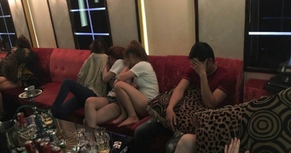 Hàng chục dân chơi phê ma túy trong quán karaoke lớn nhất Sài Gòn