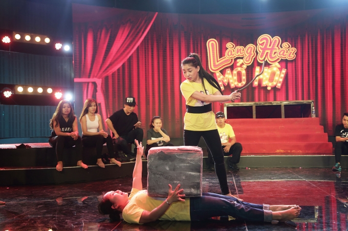 Quyết t&acirc;m v&agrave;o chung kết L&agrave;ng h&agrave;i mở hội, X&eacute;m Cười tẩm xăng đốt Huỳnh Tiến Khoa