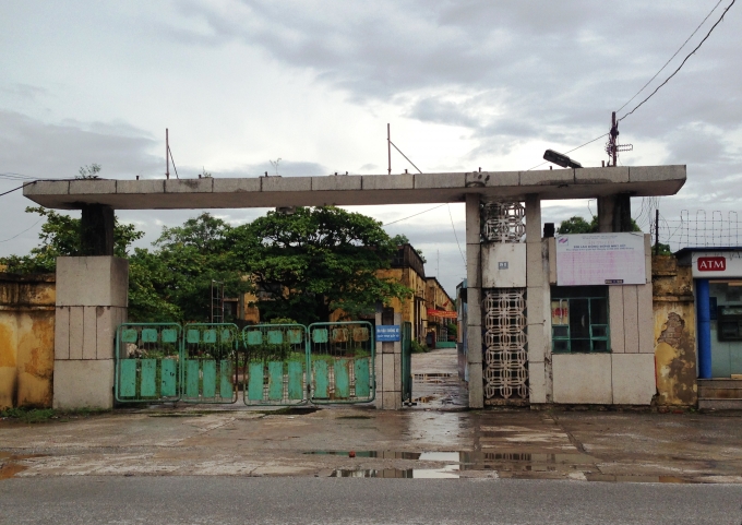 Khu vực nh&agrave; m&aacute;y dệt nhuộm&nbsp;đang trong qu&aacute; tr&igrave;nh ph&aacute; dỡ.