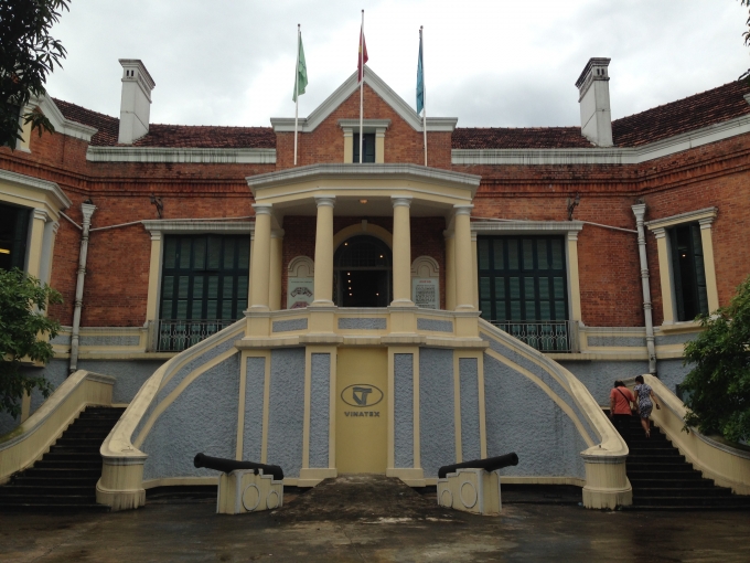 &nbsp;Được biết, tr&ecirc;n nền đất cũ của Nh&agrave; m&aacute;y Dệt Nam Định c&oacute; rất nhiều c&ocirc;ng tr&igrave;nh gắn liền với k&yacute; ức của dệt Nam Định cũng đ&atilde; được giữ lại như c&ocirc;ng vi&ecirc;n trong nh&agrave; m&aacute;y dệt, bảo t&agrave;ng Dệt May.