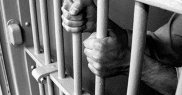 Khởi tố “cán bộ Cục cảnh sát” lừa đảo hơn 500 triệu đồng