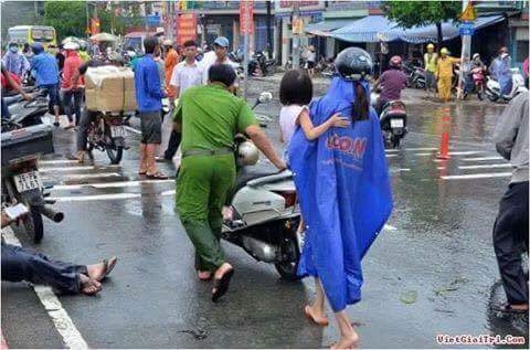 Sẵn s&agrave;ng ra tay gi&uacute;p đỡ người kh&aacute;c l&uacute;c kh&oacute; khăn(Nguồn: Facebook).