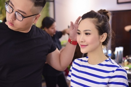 Hậu trường buổi chụp ảnh Top 32 th&iacute; sinh Chung khảo ph&iacute;a Bắc Hoa hậu Việt Nam 2016