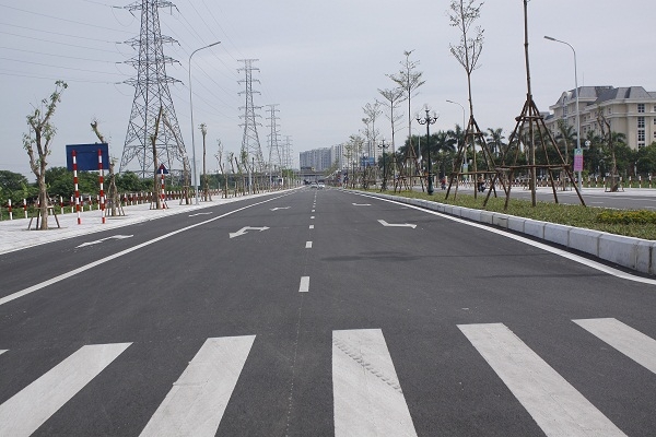 Được biết, đoạn đường d&agrave;i hơn 400 m, tổng mức đầu tư 59 tỷ đồng, trong đ&oacute; chi ph&iacute; x&acirc;y dựng gần 36 tỷ đồng.