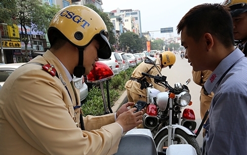 Cảnh sát giao thông có thêm quyền gì từ 1/8?