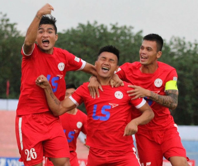 C&aacute;c cầu thủ TP HCM ăn mừng b&agrave;n thắng (Ảnh: FB Hội CĐV TP HCM)