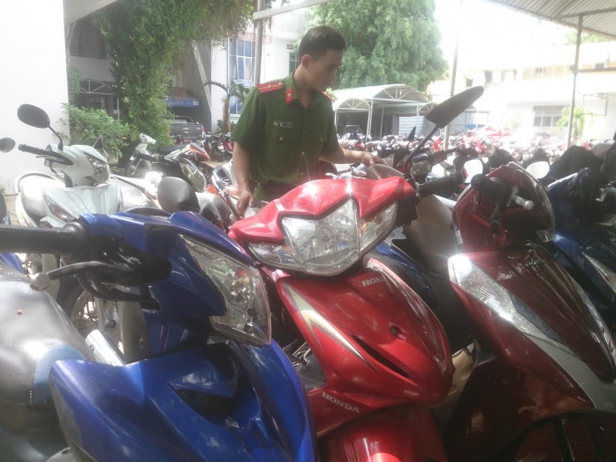 Số xe gian lực lượng c&ocirc;ng an thu giữ.