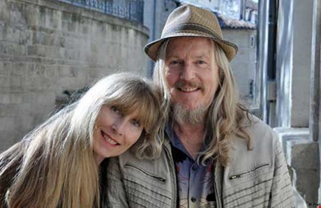 Wolfgang Beltracchi v&agrave; vợ Helene đ&atilde; kiếm được h&agrave;ng triệu đ&ocirc;la nhờ vẽ v&agrave; b&aacute;n tranh &ldquo;giả danh&rdquo; những danh họa thế giới. Ảnh: DW