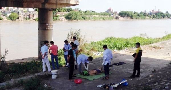 Nam Định: Một người đàn ông chết trên cầu Đò Quan