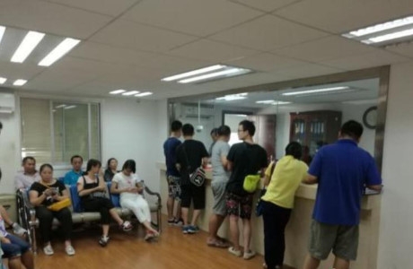 B&aacute;o ch&iacute; quốc tế b&igrave;nh luận g&igrave; về việc Việt Nam tăng cường quản l&yacute; du kh&aacute;ch Trung Quốc?