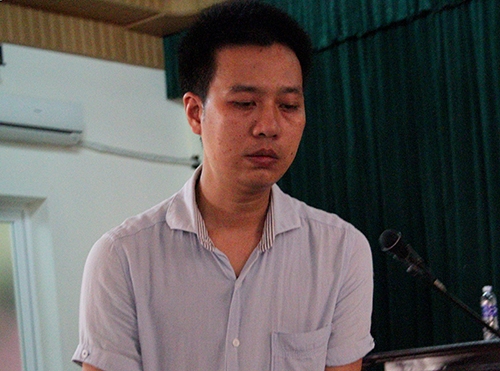 Tên trộm lấy nhiều tệp tiền trong phòng Chủ tịch tỉnh Hà Tĩnh