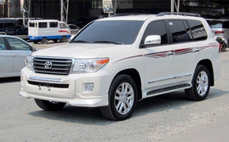 Một chiếc xe Land Cruiser VX.