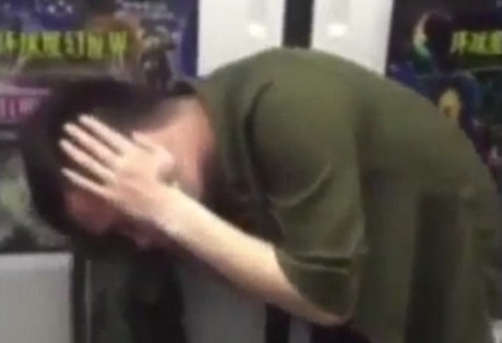 Nam thanh niên Trung Quốc 