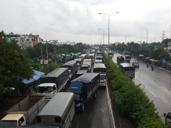 &ugrave;n xe nghi&ecirc;m trọng