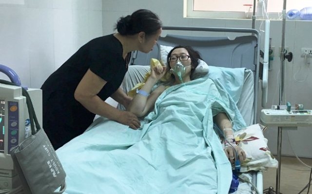 Thiếu &uacute;y Đậu Thị Huyền Tr&acirc;m những ng&agrave;y c&ograve;n điều trị tại bệnh viện K Trung ương.