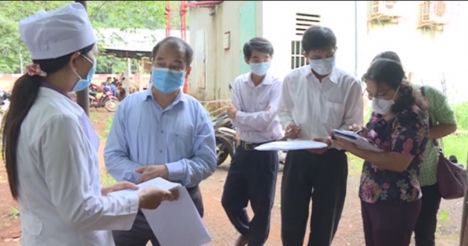 Cơ quan y tế triển khai việc kiểm tra, xử l&yacute; dịch bạch hầu.