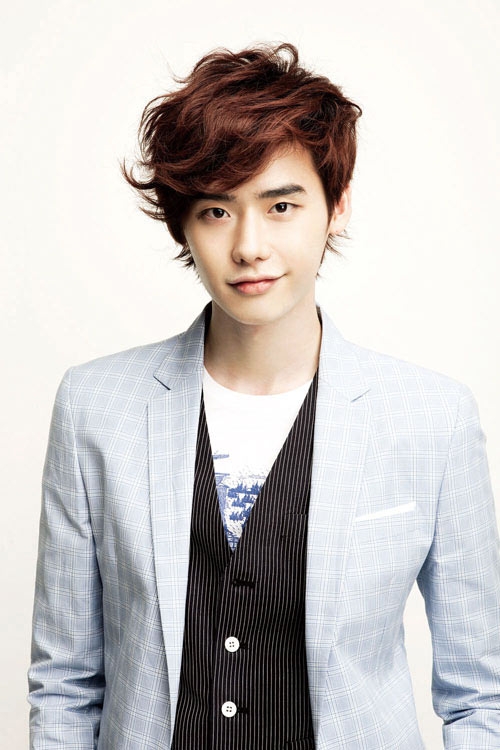 Song Joong Ki: &ldquo;Anh chồng quốc d&acirc;n&rdquo; đứng đầu Bảng xếp hạng 10 sao nam H&agrave;n Quốc hot nhất xứ Đ&agrave;i