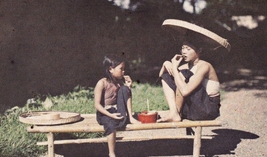 Khám phá bản sắc Việt: Tại sao người Việt ăn trầu?