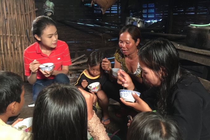 Hoa hậu Việt Nam 2016: Th&iacute; sinh học giỏi kh&oacute;c li&ecirc;n tục v&igrave; thấy m&igrave;nh l&agrave;m chưa đủ tốt