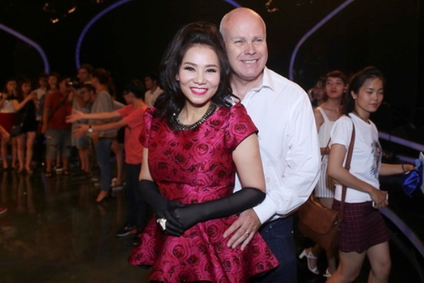 Trải qua 4 mối t&igrave;nh th&igrave; cuối c&ugrave;ng Thu Minh đ&atilde; t&igrave;m được bến đỗ hạnh ph&uacute;c của đời m&igrave;nh.