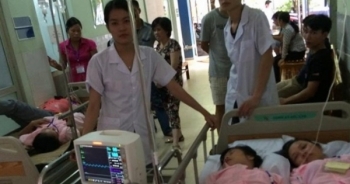 Yên Bái: Gần 100 công nhân Công ty may Unico nhập viện vì ngộ độc thực phẩm