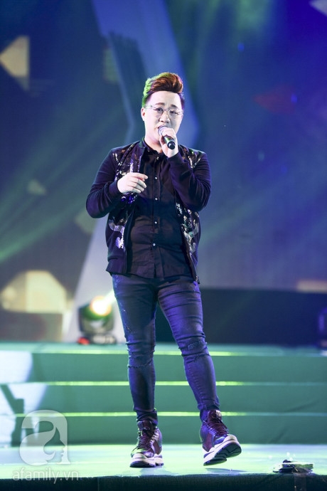 Trung Qu&acirc;n Idol