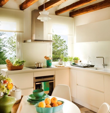 Kh&ocirc;ng gian bếp