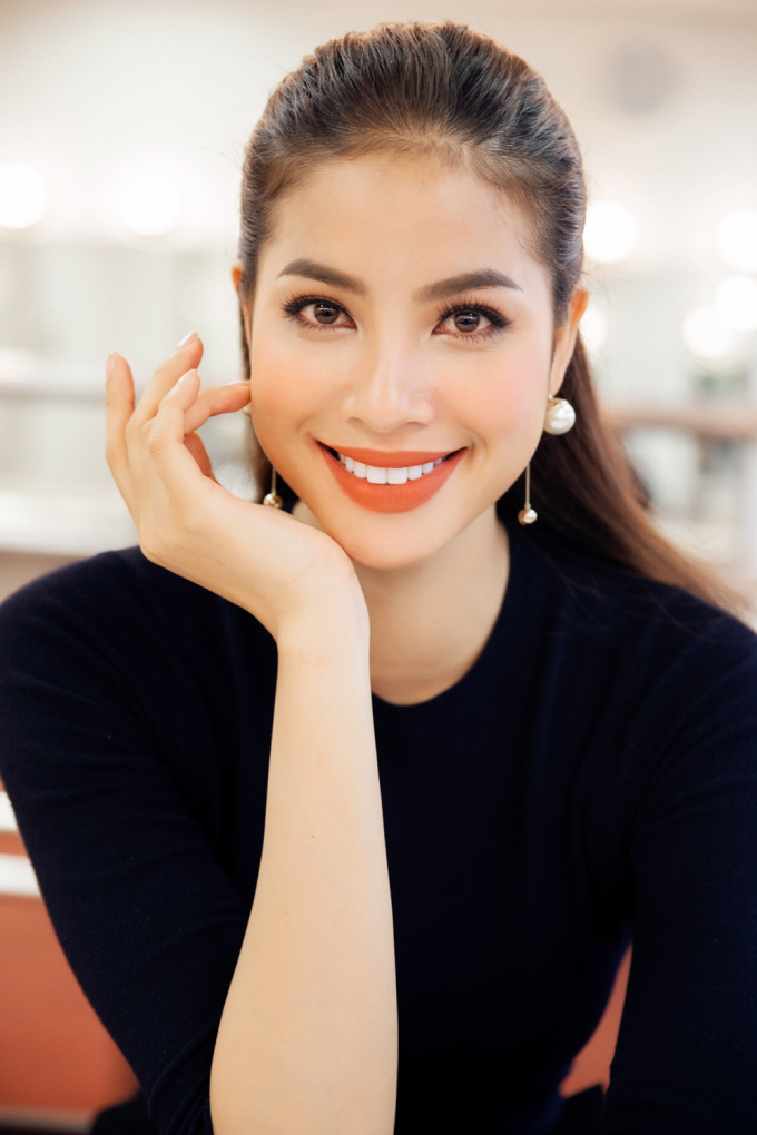 Phạm Hương bất ngờ tiết lộ sẽ mời Hoa hậu Dominican sang Việt Nam v&agrave;o th&aacute;ng 8