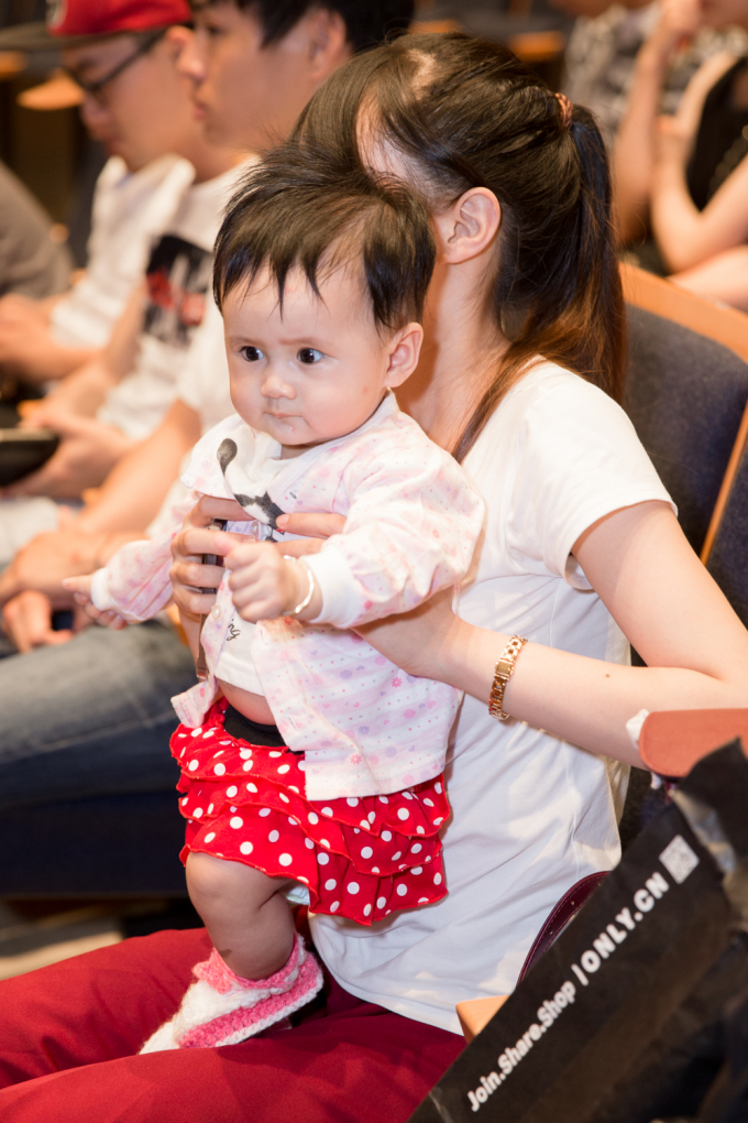 Phạm Hương bất ngờ tiết lộ sẽ mời Hoa hậu Dominican sang Việt Nam v&agrave;o th&aacute;ng 8